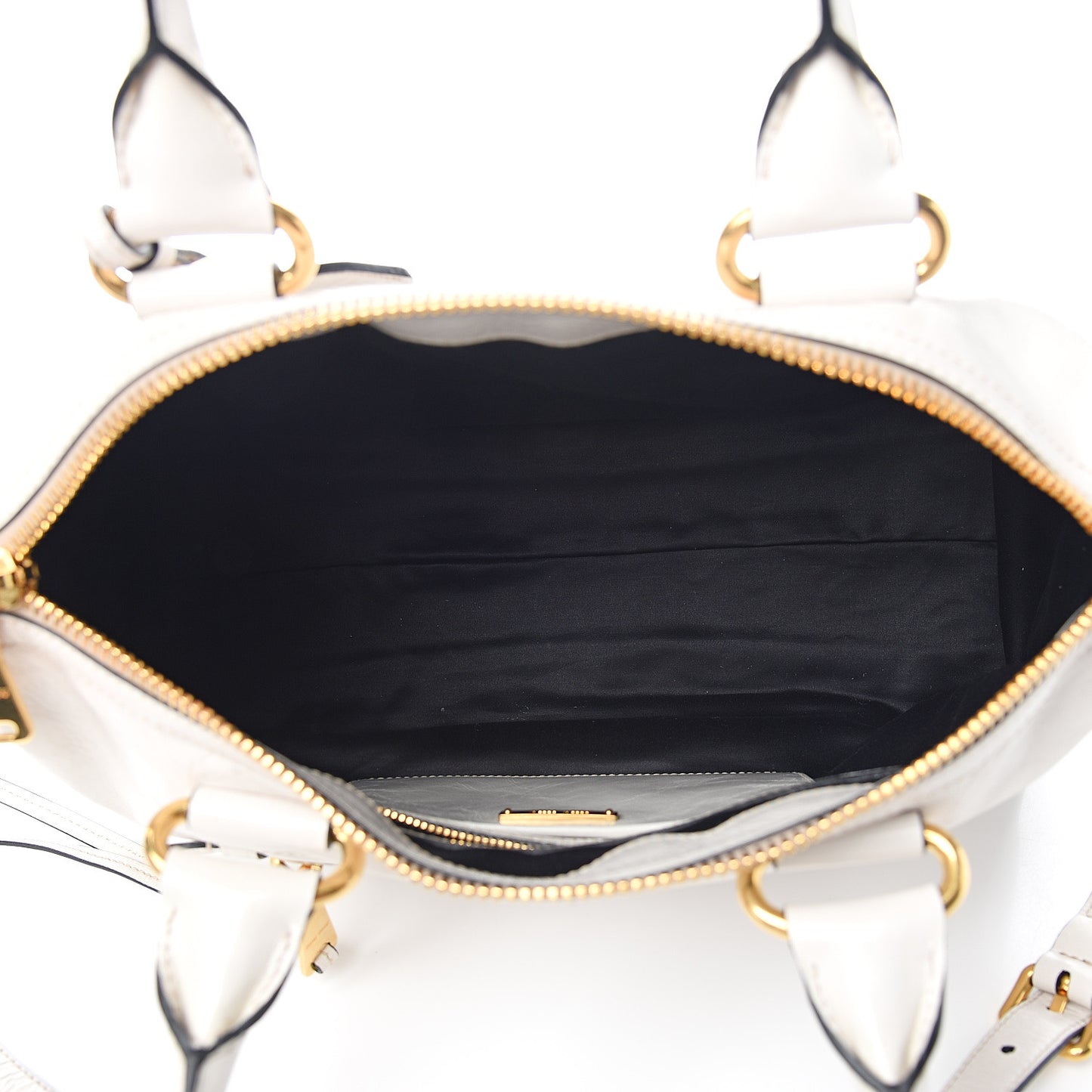 Vitello Shine Zip Tote Talco