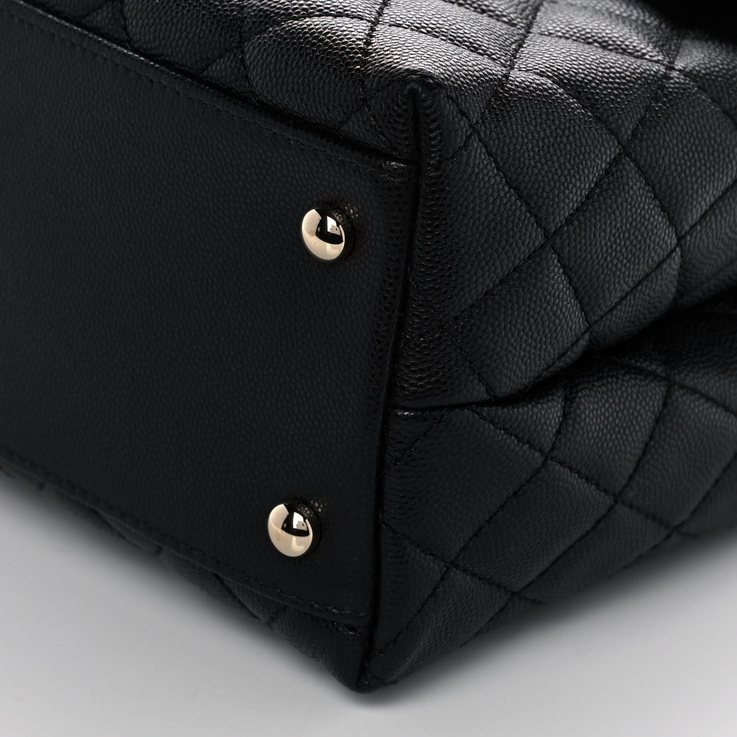 Caviar Quilted Medium Coco Handle Flap Black