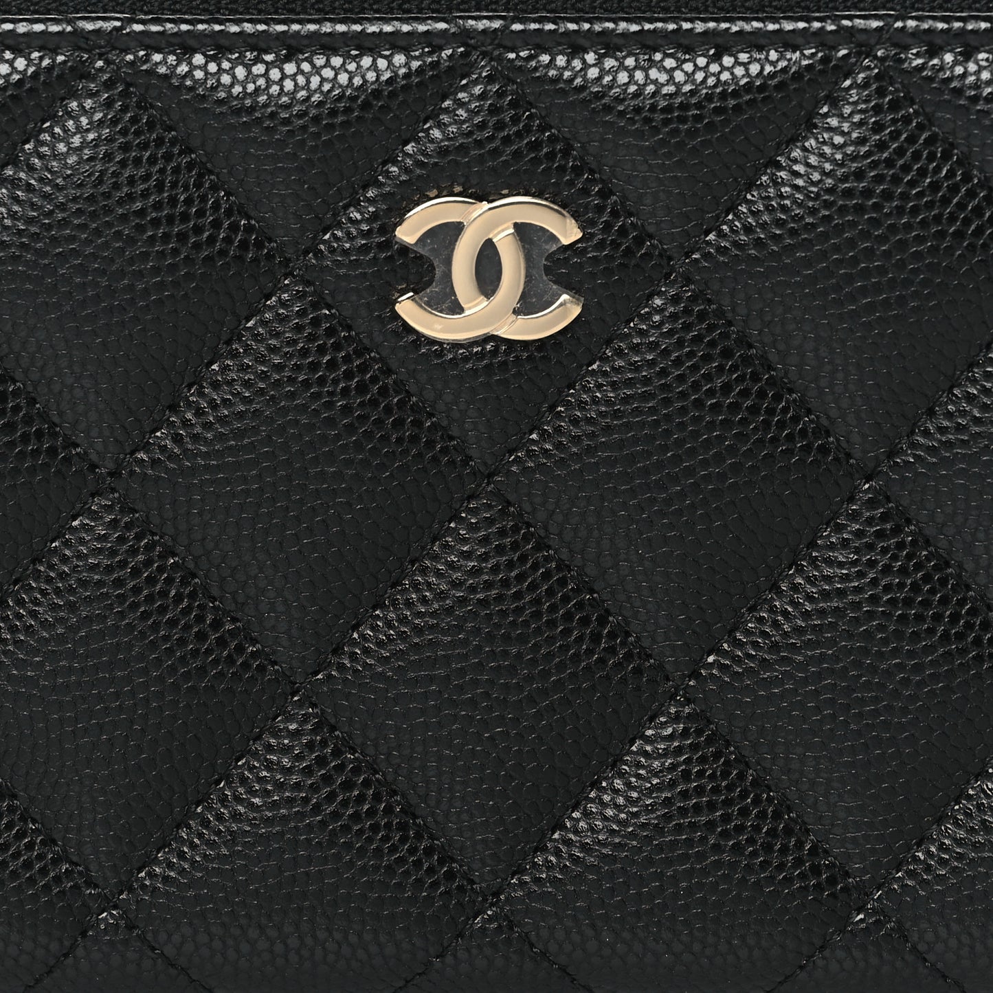 Caviar Quilted Medium Zip Around Wallet Black