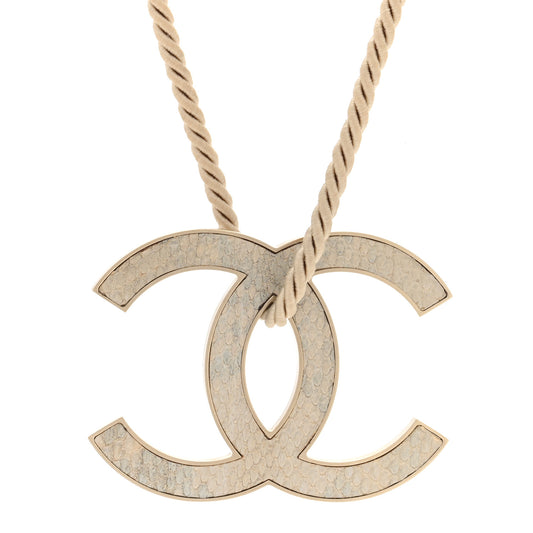 Silk Metal Snakeskin Oversized CC Short Necklace Pendant Gold