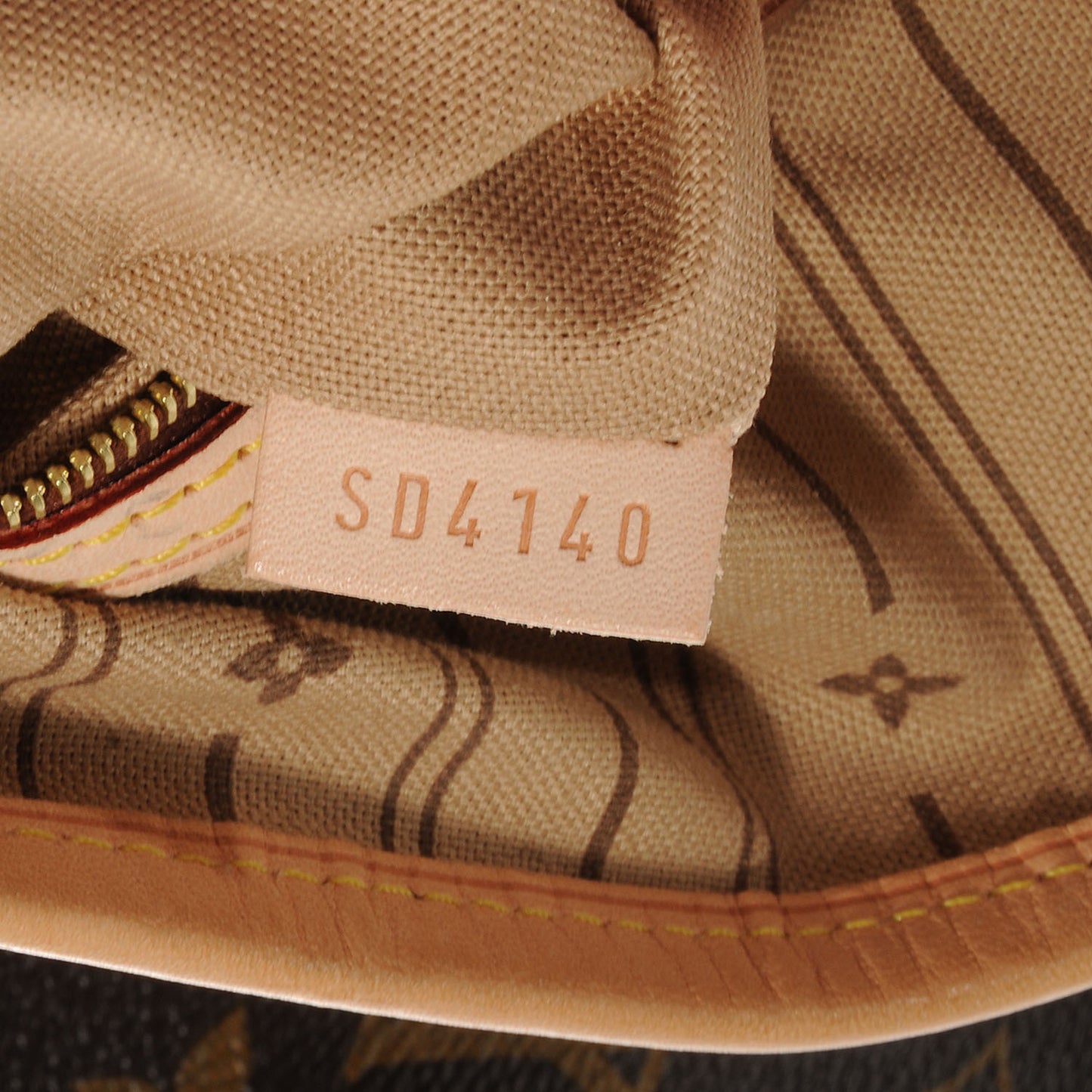 Monogram Delightful GM