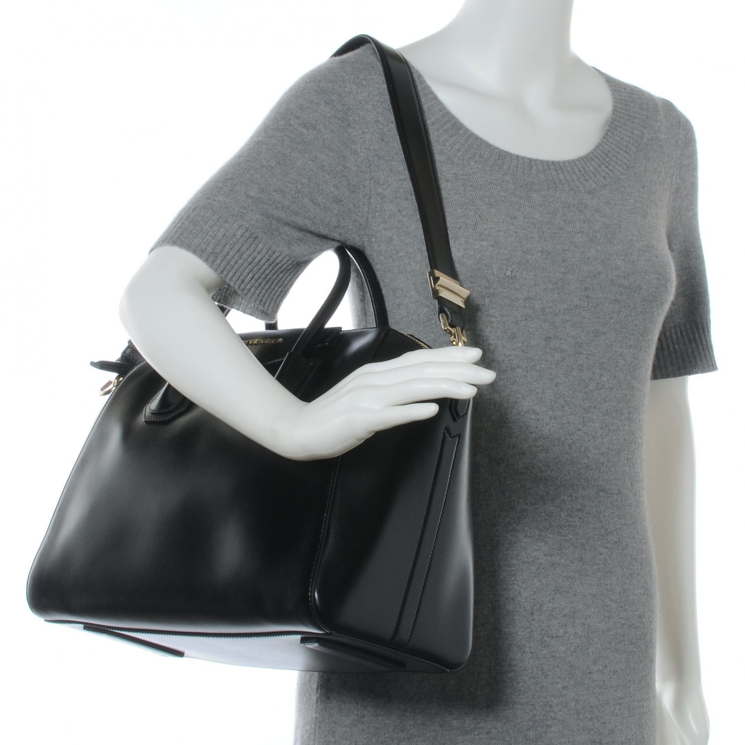 Givenchy Shiny Lord Calfskin Medium Antigona Black 2 of 8