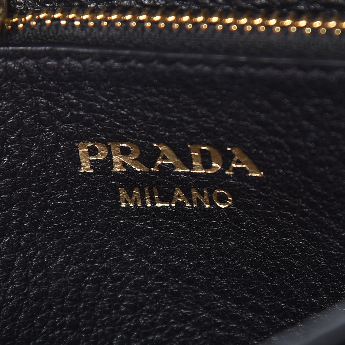 Vitello Daino Flap Crossbody Black