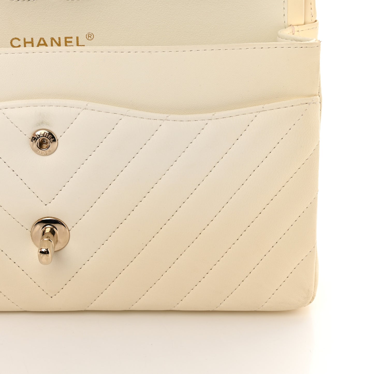 Lambskin Chevron Quilted Medium Double Flap Ivory