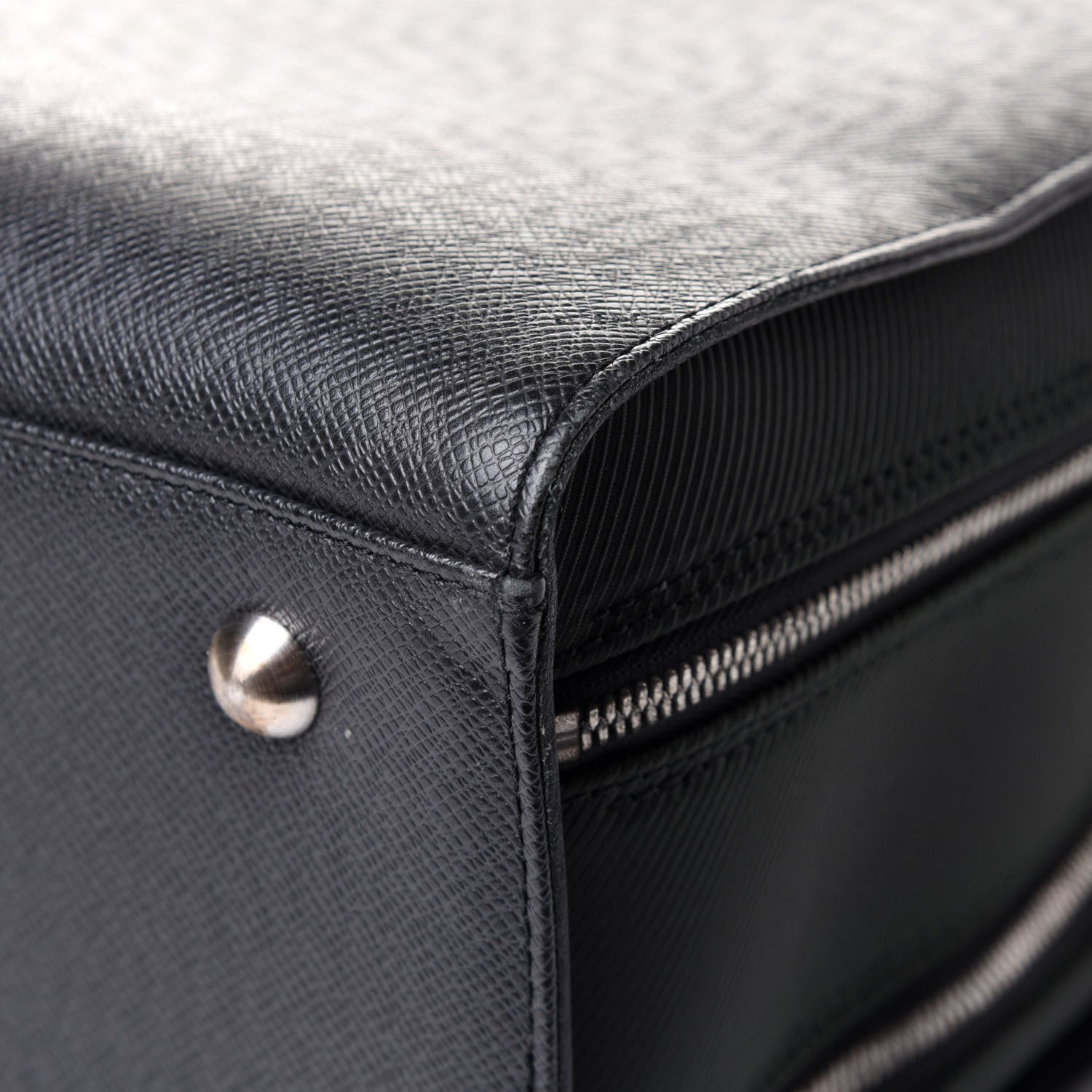 Louis Vuitton Taiga Briefcase Black 14 of 14