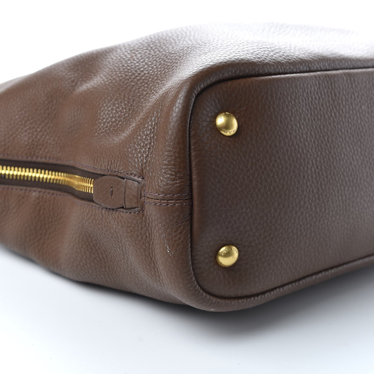 Vitello Daino Side Zip Tote Tabacco