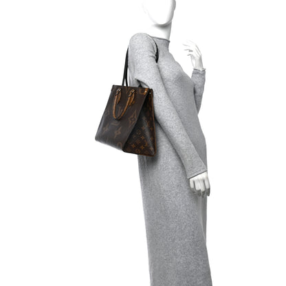 Louis Vuitton Reverse Monogram Giant Onthego MM 2 of 10