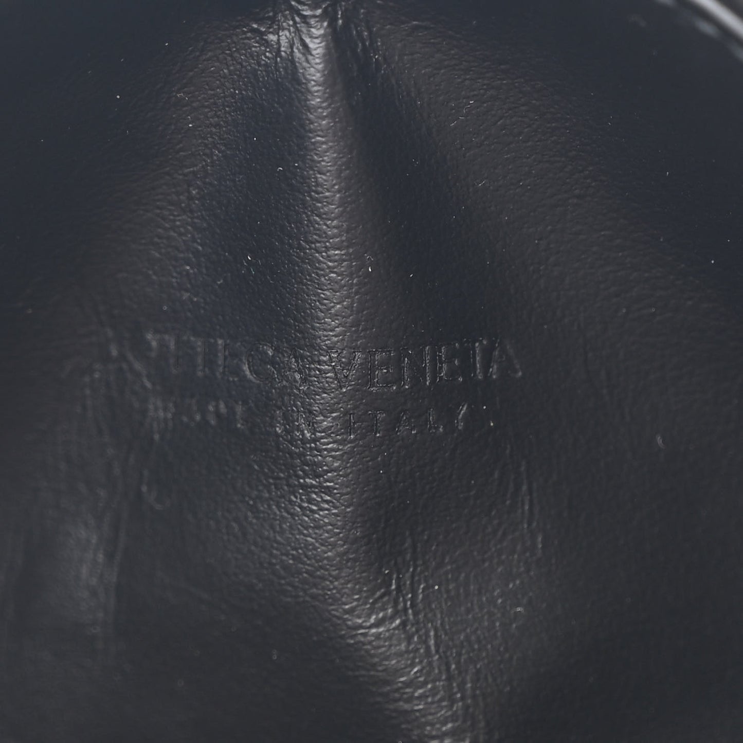 Calfskin Nappa Intrecciato Mini Wallace Black