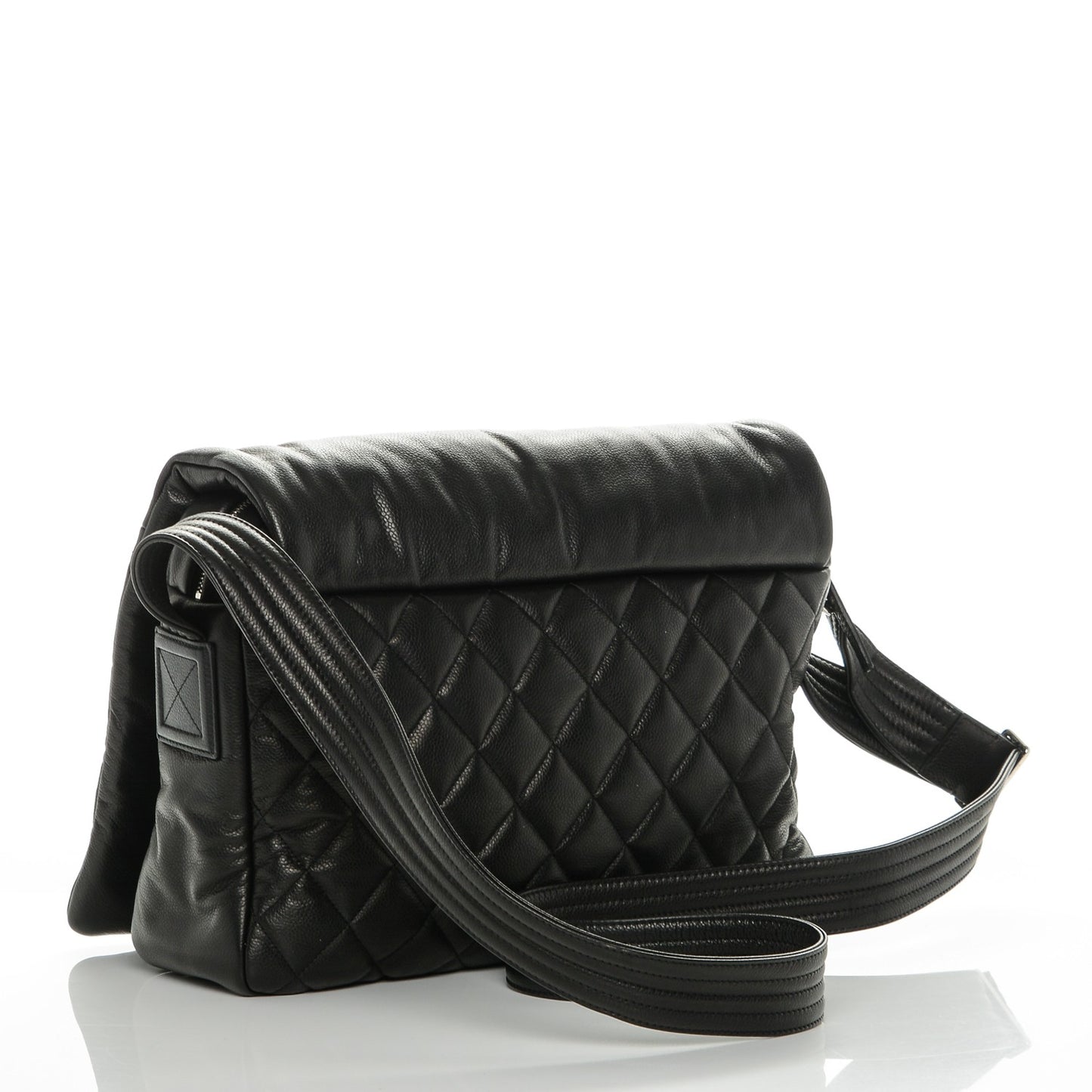 Caviar Quilted Coco Cocoon Messenger Black