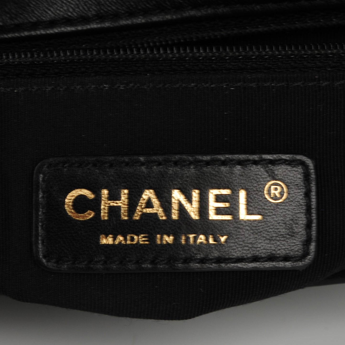 Lambskin Quilted Small Graphic Flap White Black