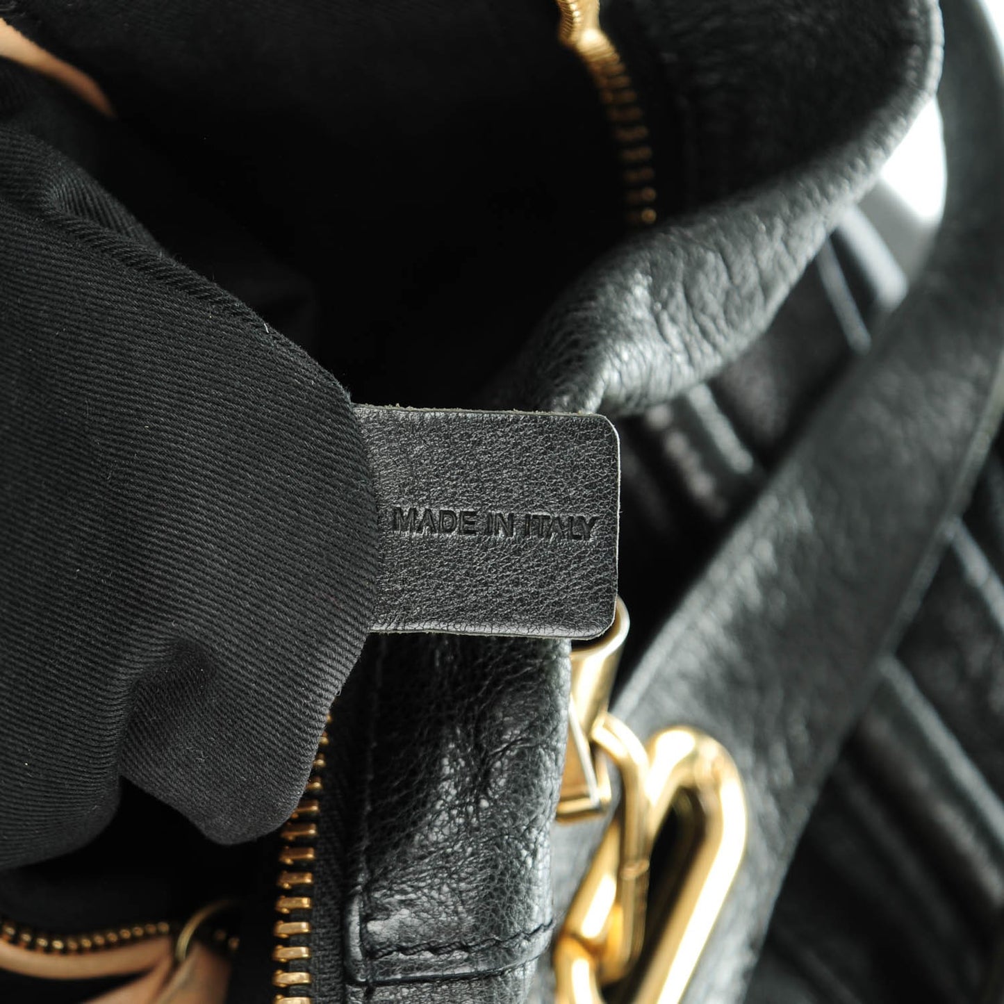 Calfskin Medium Paraty Black