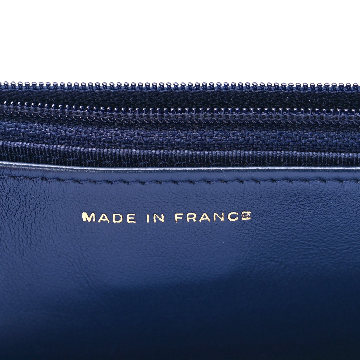 Iridescent Caviar Quilted Wallet On Chain WOC Blue