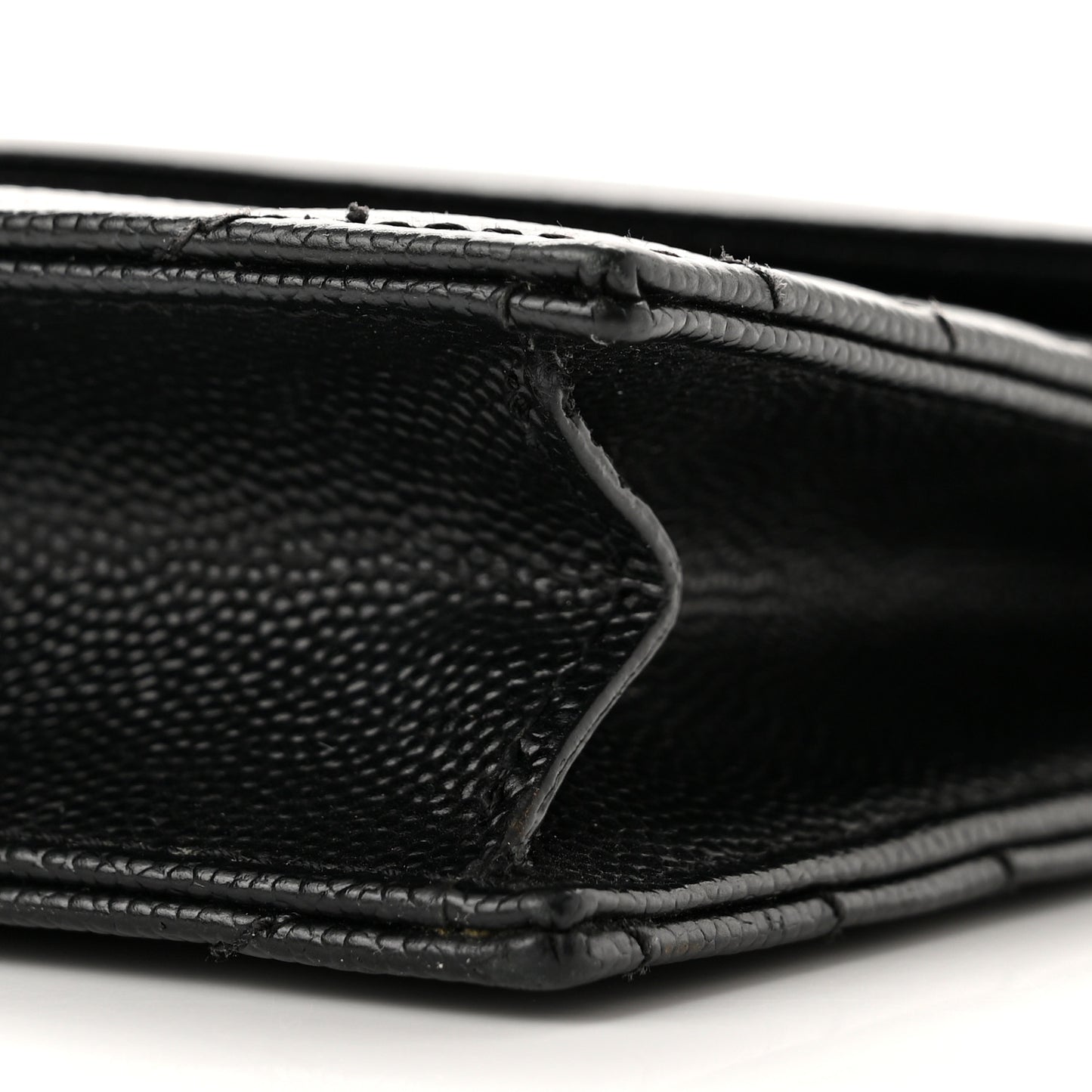 Grain De Poudre Matelasse Chevron Monogram Monochrome Envelope Chain Wallet Black
