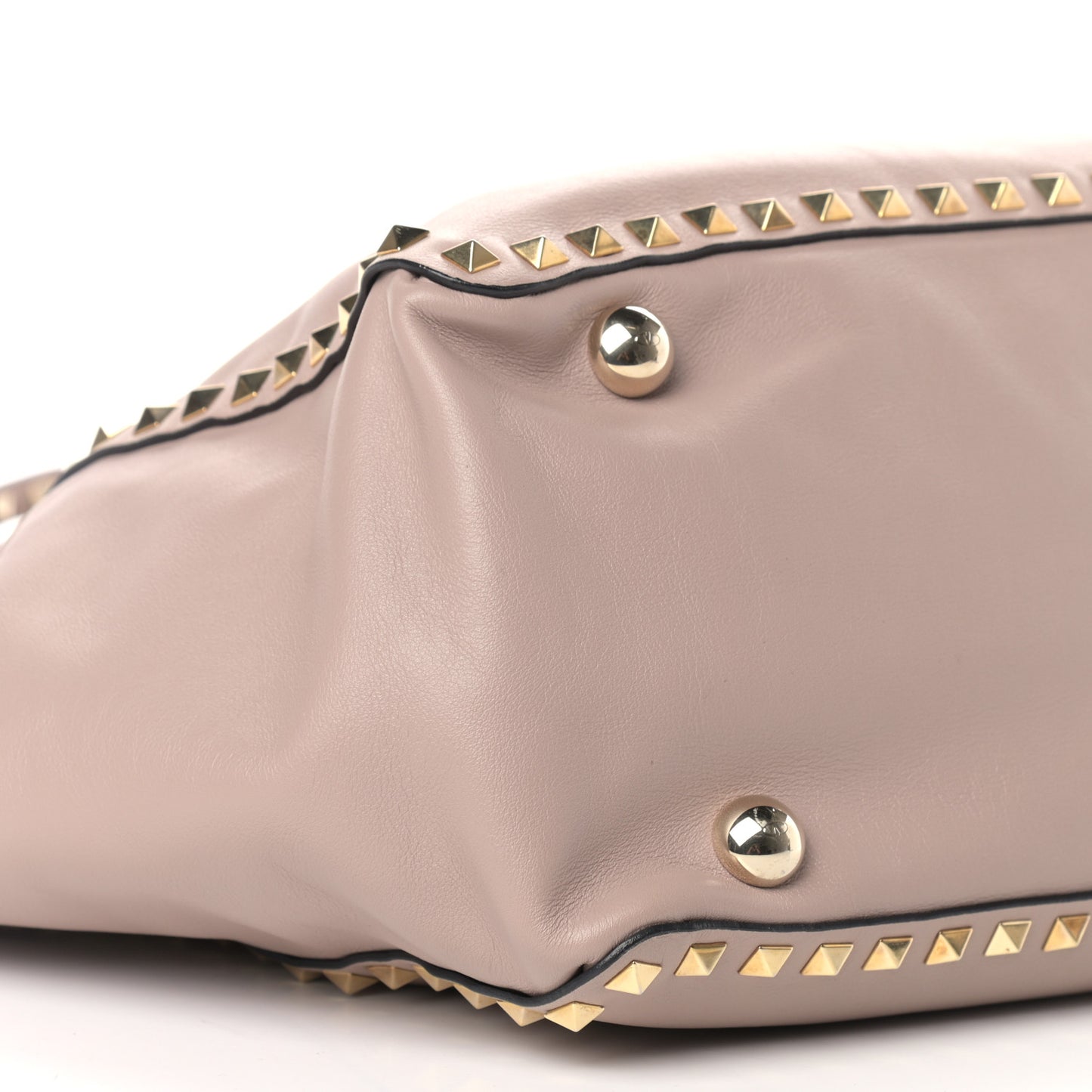 Vitello Medium Rockstud Tote Poudre