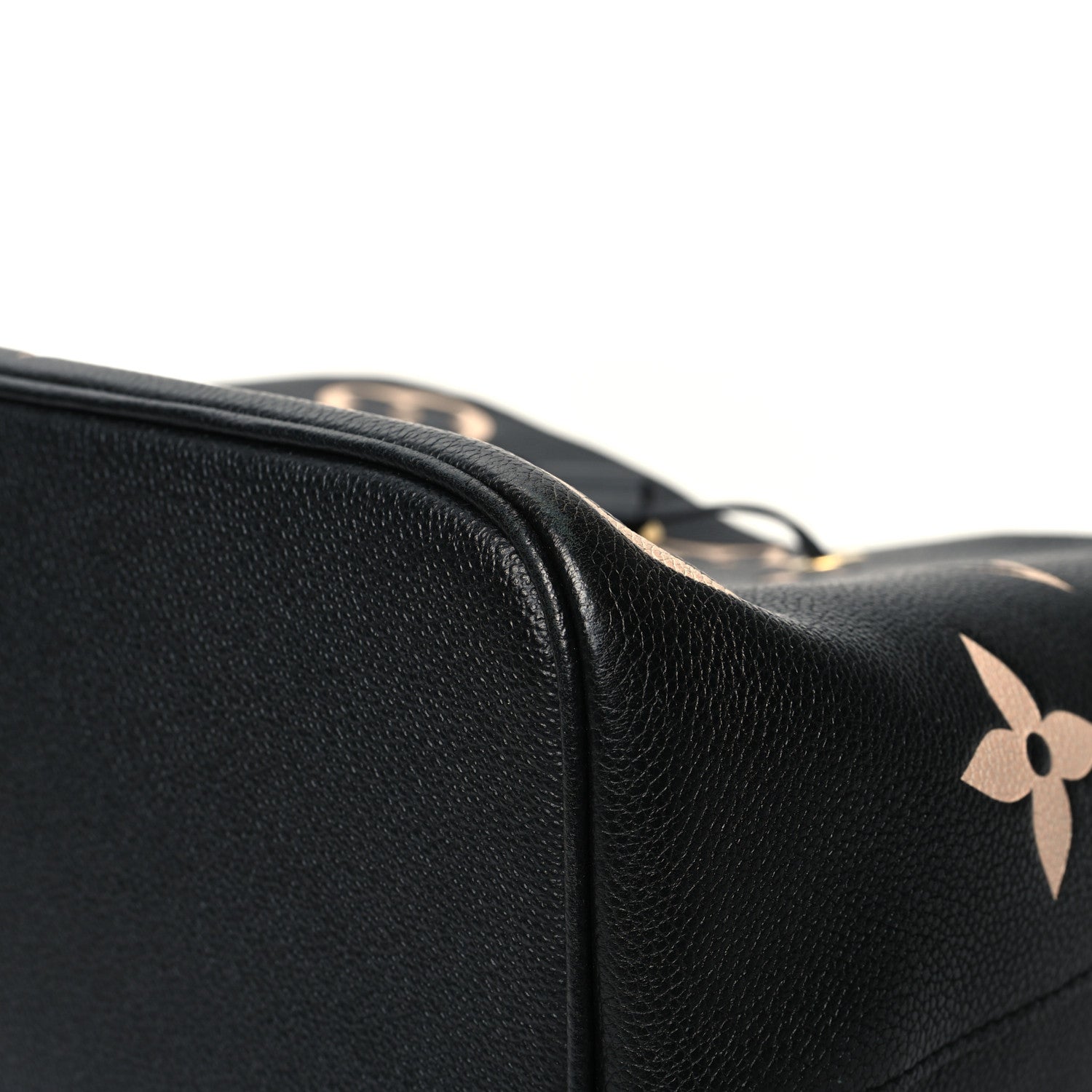 Louis Vuitton Empreinte Monogram Giant Neonoe MM Black Beige 11 of 13