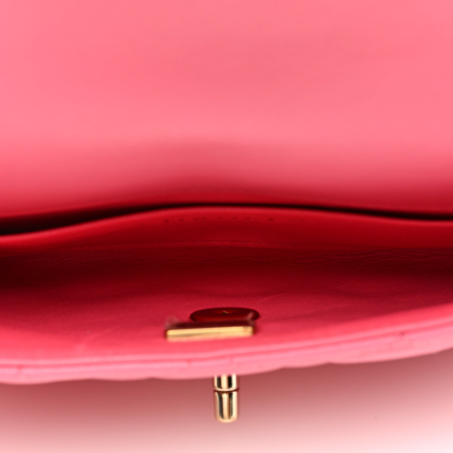 Lambskin Quilted CC Pocket Clutch With Chain Pink