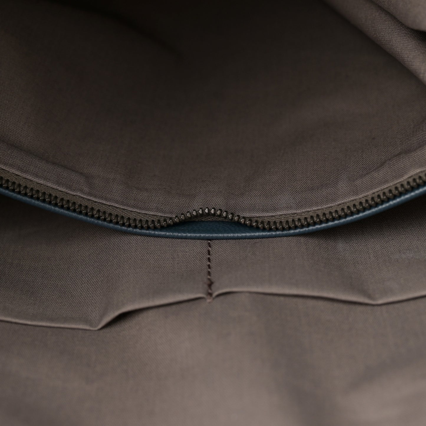 Nappa Intrecciato Medium Briefcase Blue Black