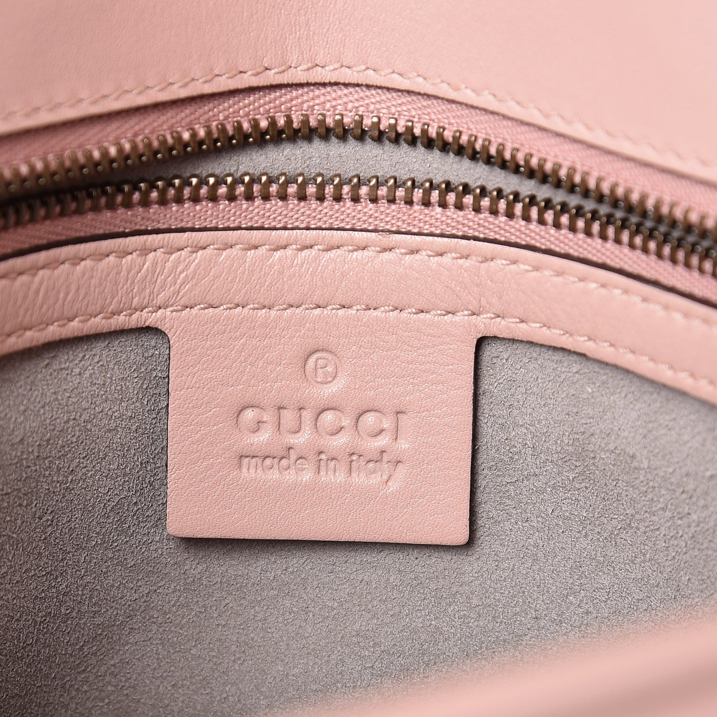 Calfskin Matelasse Small GG Marmont Shoulder Bag Perfect Pink