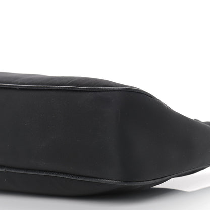 Prada Nylon Re-Edition 2005 Shoulder Bag Black 14 of 18