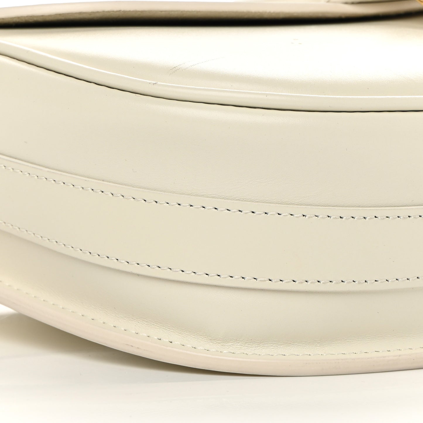 Box Calfskin Medium Bobby Flap Latte