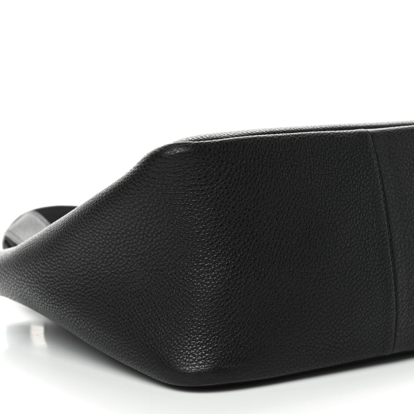 Vitello Daino Soft Medium Dynamique Tote Black