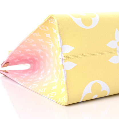 Louis Vuitton Monogram Giant By The Pool Onthego GM Light Pink 6 of 7