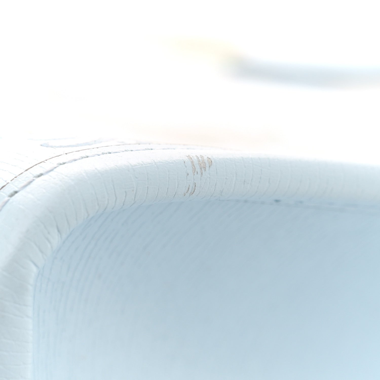 Gucci New Shangai Calfskin Tiger Savanah Textured Calfskin Medium Tote Chalky White Multicolor 10 of 11