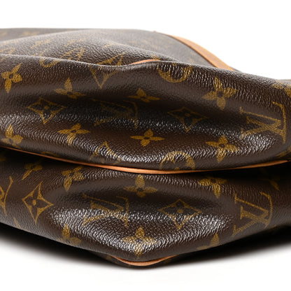 Louis Vuitton Monogram Reporter GM 11 of 12