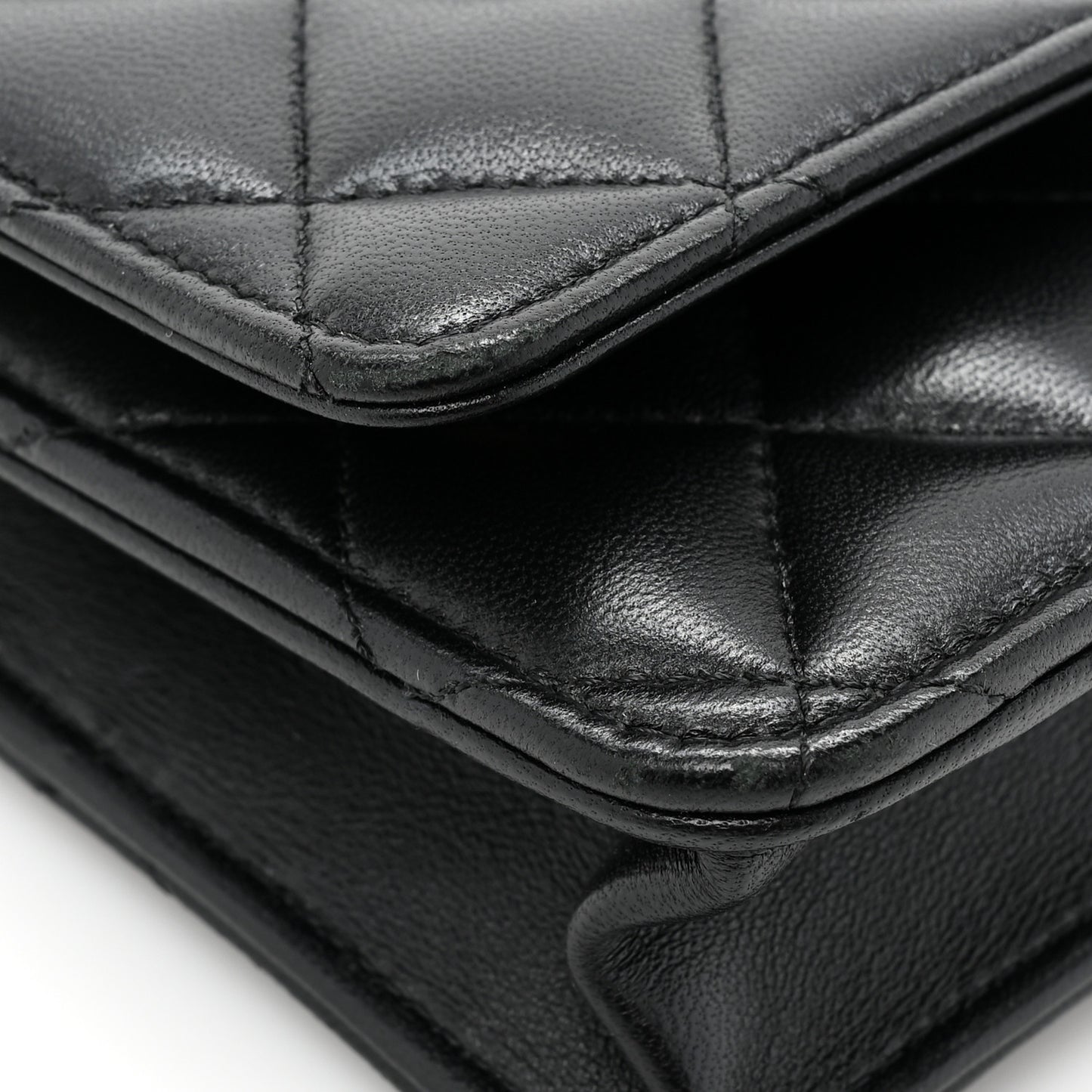 Lambskin Quilted Wallet On Chain WOC Black