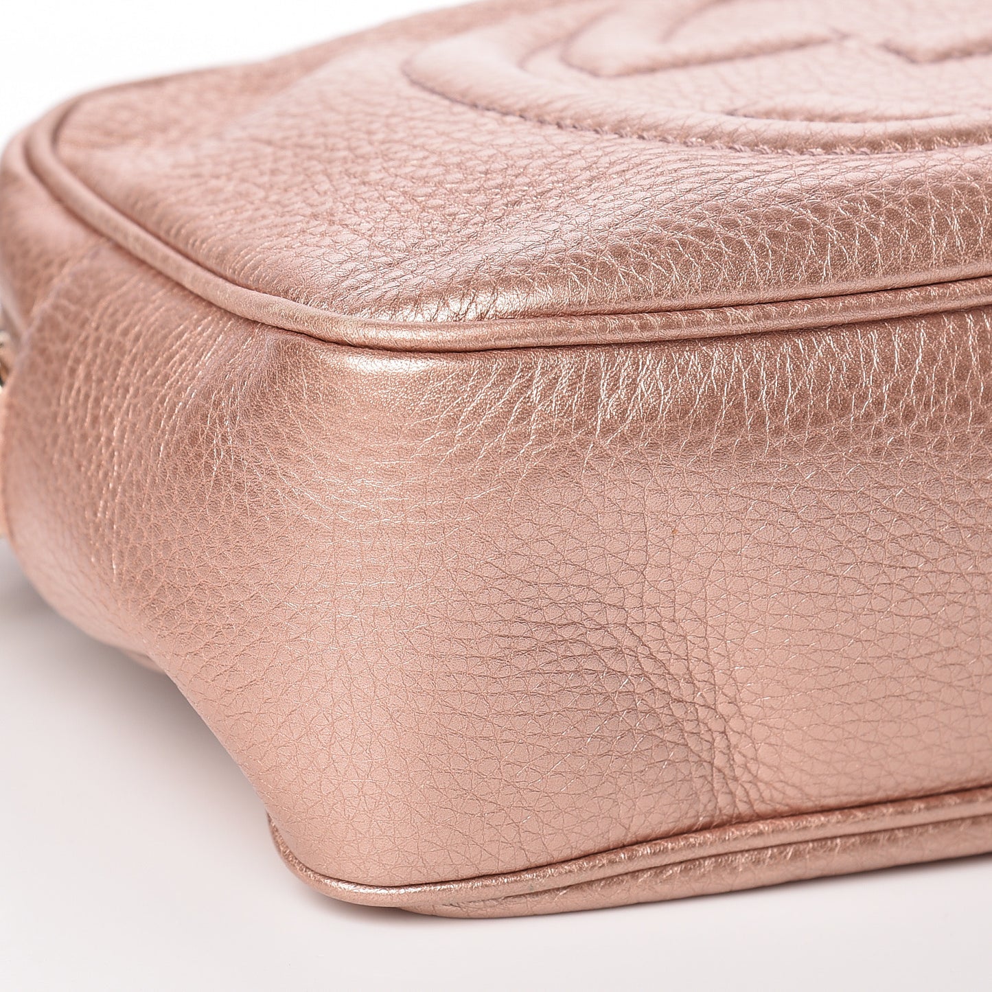 Metallic Pebbled Calfskin Small Soho Disco Bag Pink