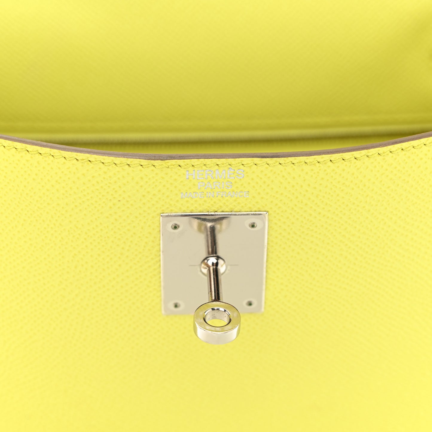 Epsom Kelly Sellier 32 Soufre