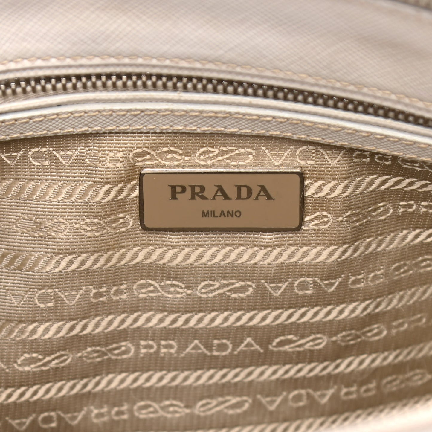 Saffiano Small Galleria Double Zip Tote Talco