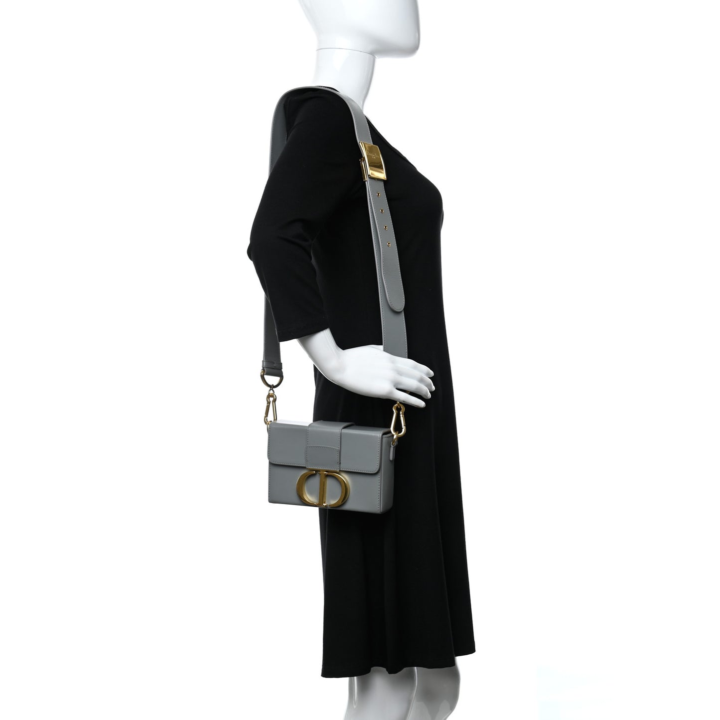 Box Calfskin 30 Montaigne Box Bag Gray