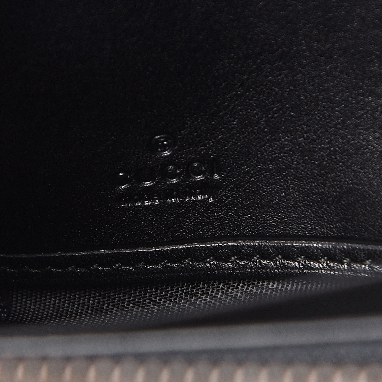 Calfskin Matelasse GG Marmont Zip Around Organizer Wallet Black White