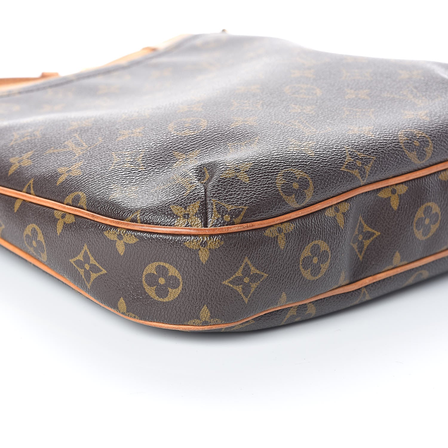 Louis Vuitton Monogram Odeon MM 8 of 9