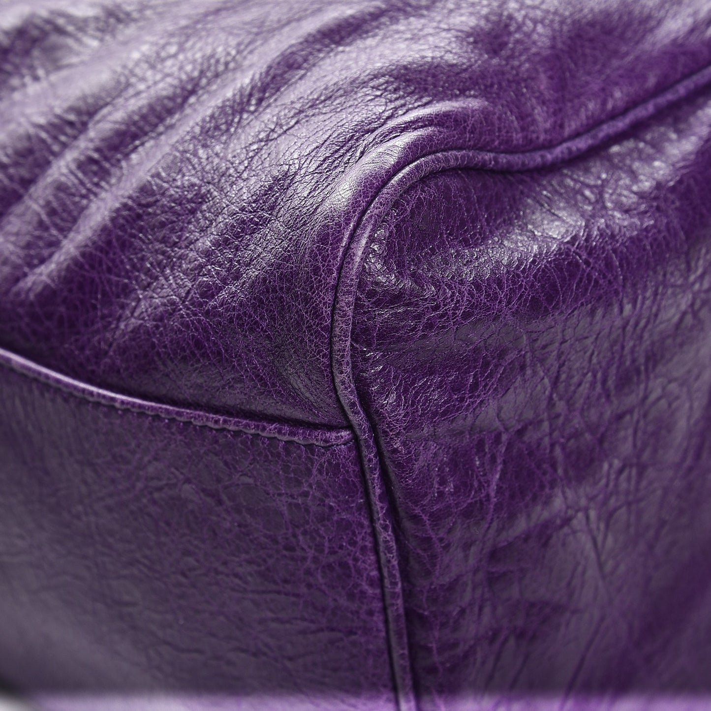 Agneau Classic Gold Hardware Velo Dark Violet