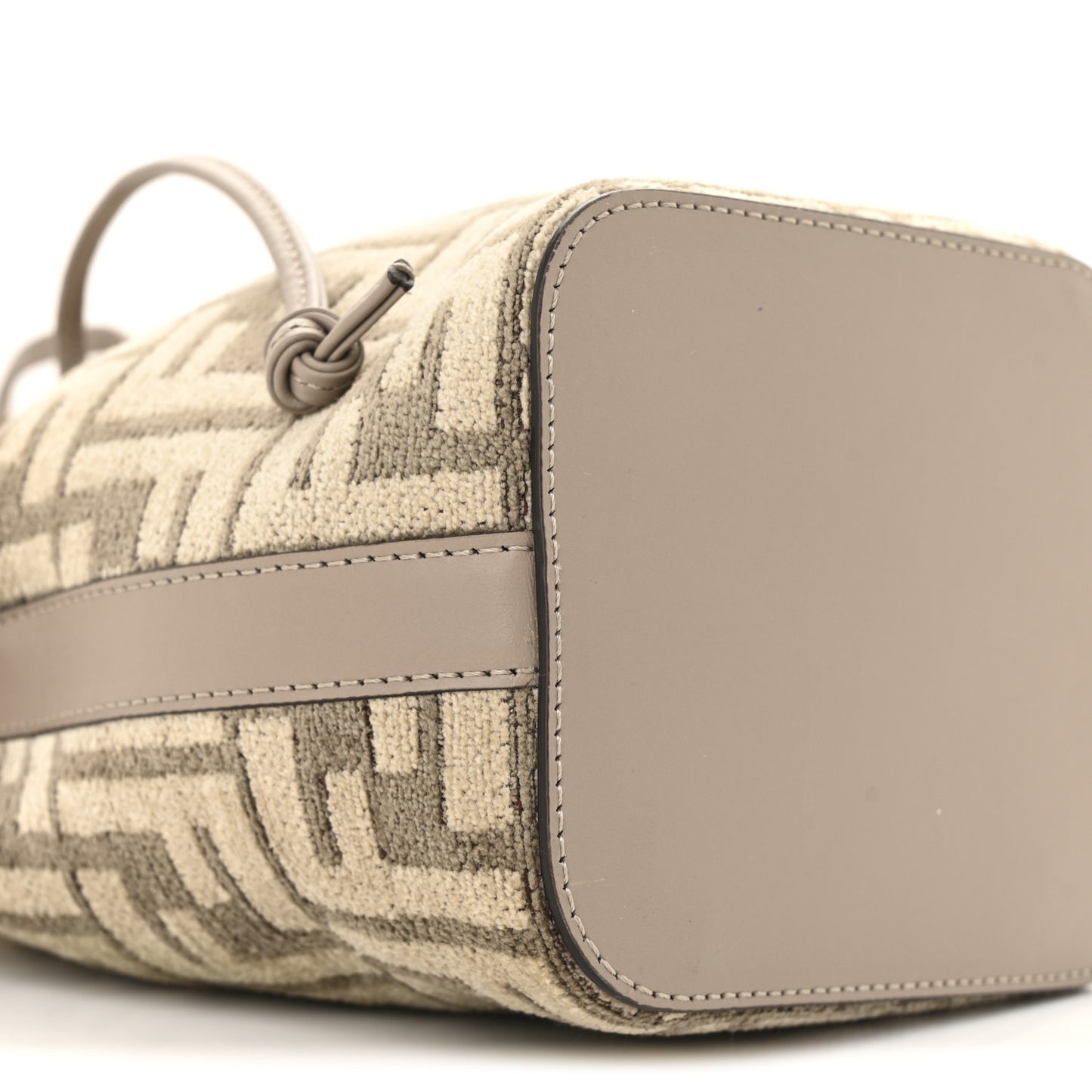 Chenille Vitello King FF Mini Mon Tresor Bucket Bag Tortora Nuvola