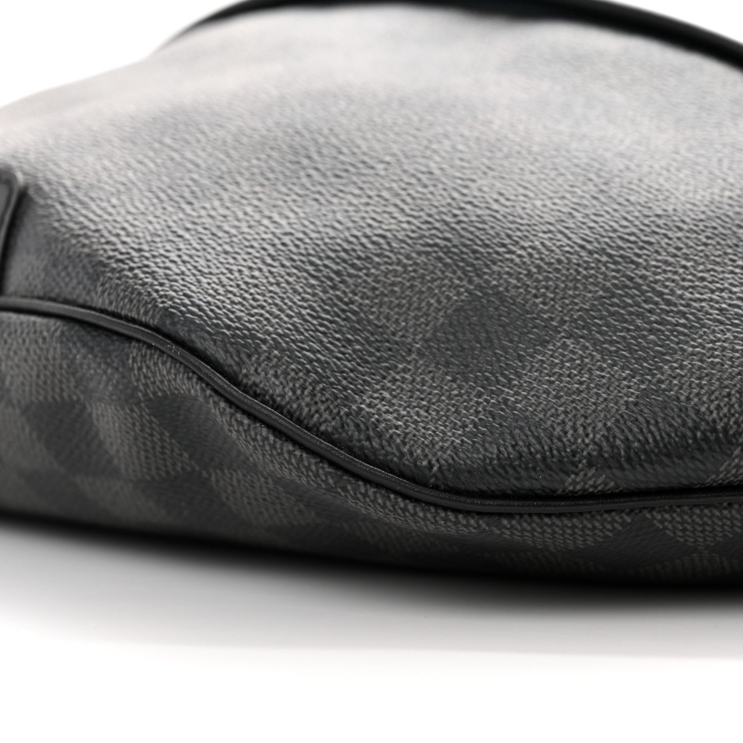 Damier Graphite Discovery Bumbag