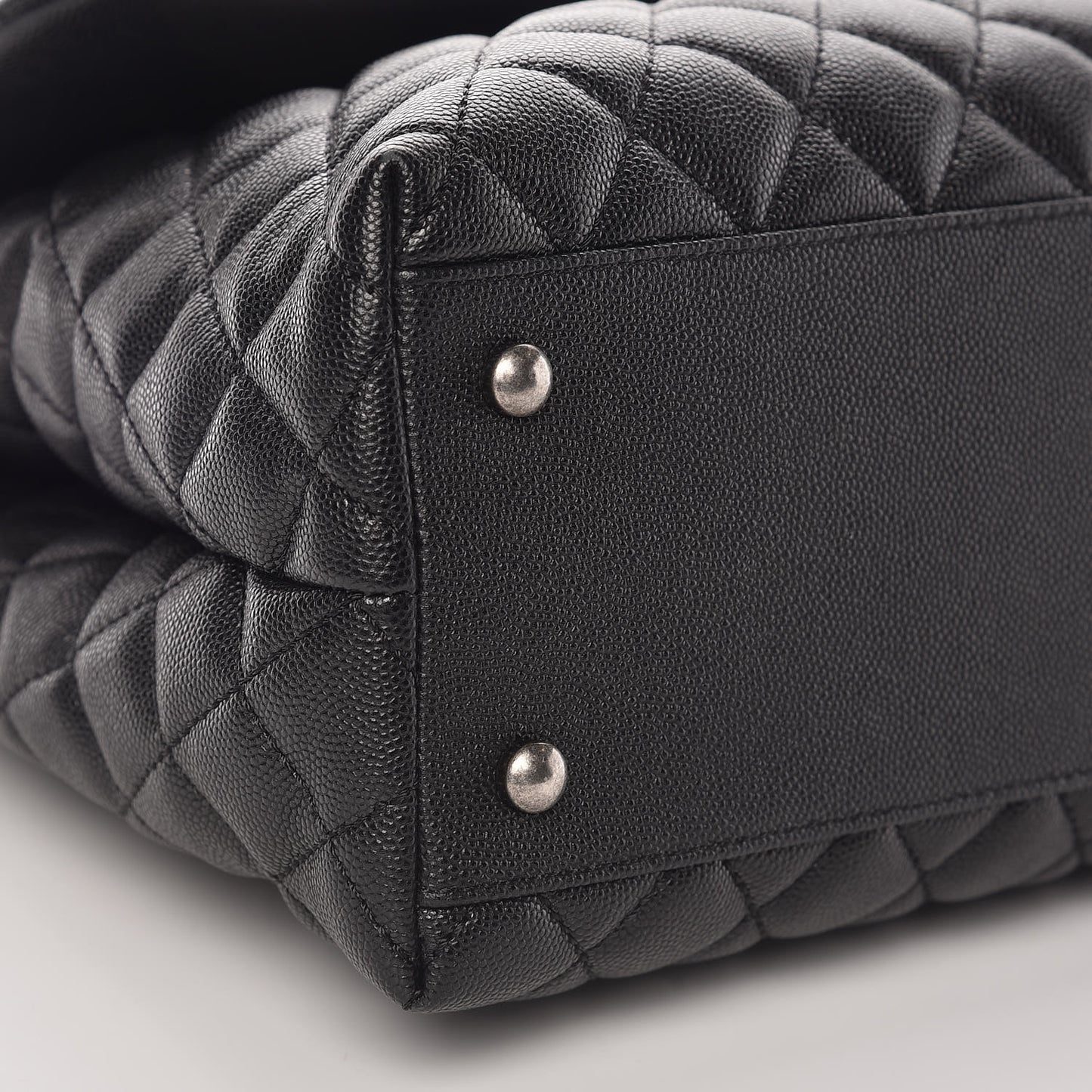 Caviar Quilted Medium Coco Handle Flap Black