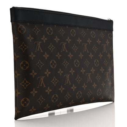 Louis Vuitton Monogram Discovery Pochette GM 3 of 7