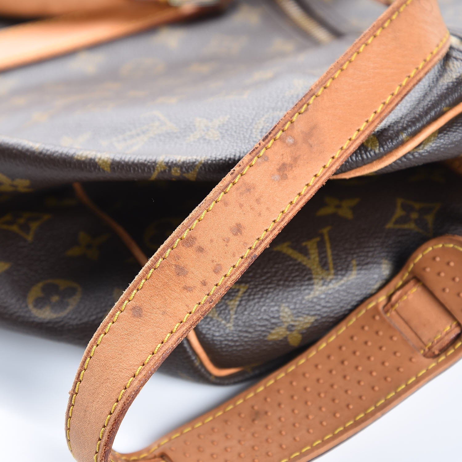 Louis Vuitton Monogram Keepall Bandouliere 60 16 of 27