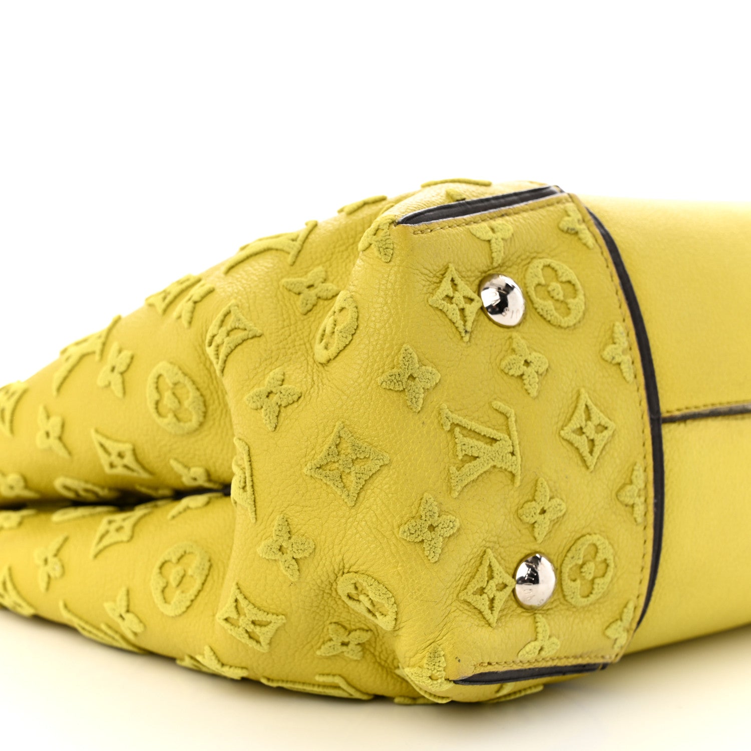 Louis Vuitton Veau Cachemire Tote W PM Pistache 8 of 13