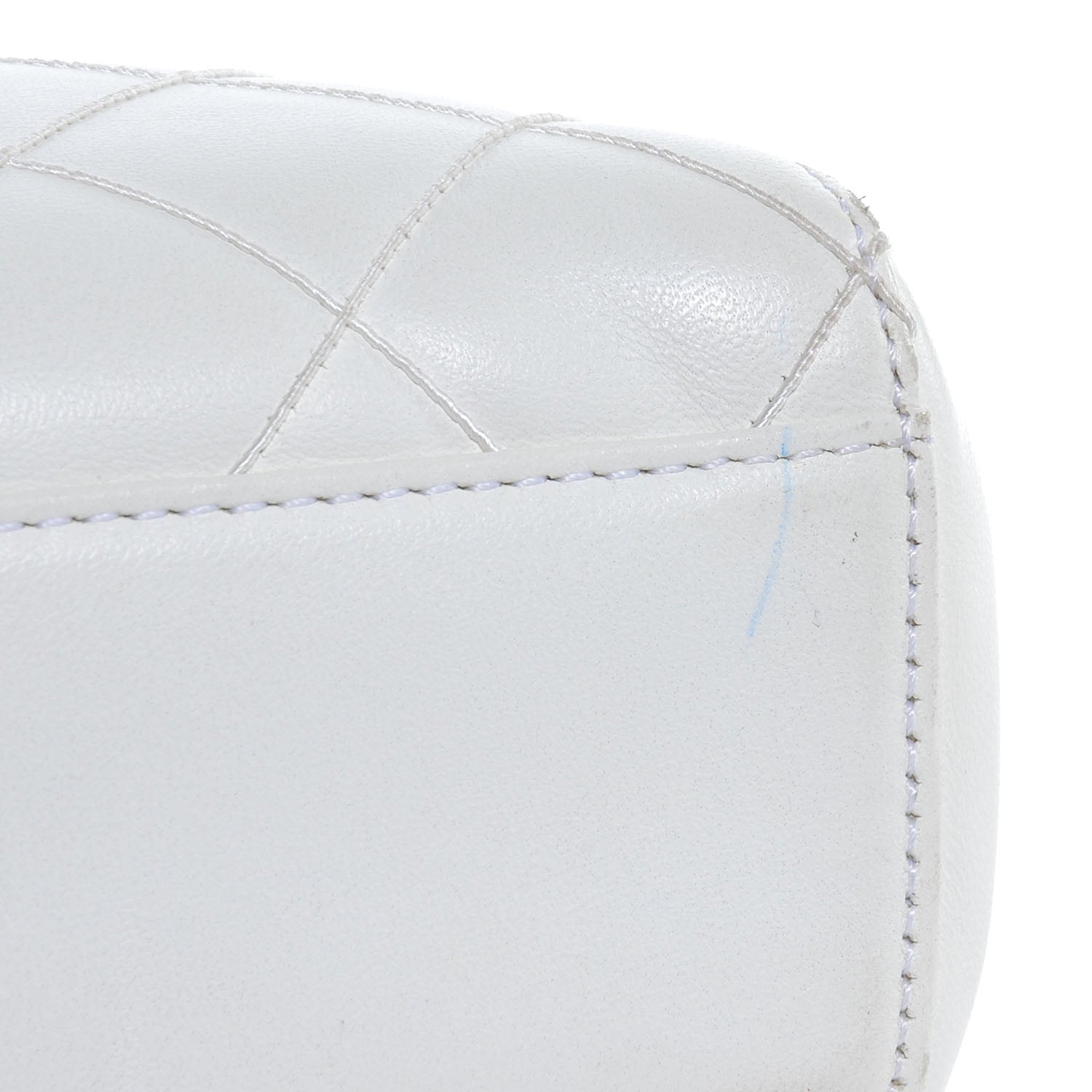 Chanel Lambskin Tortoise Handle Tote White 4 of 9