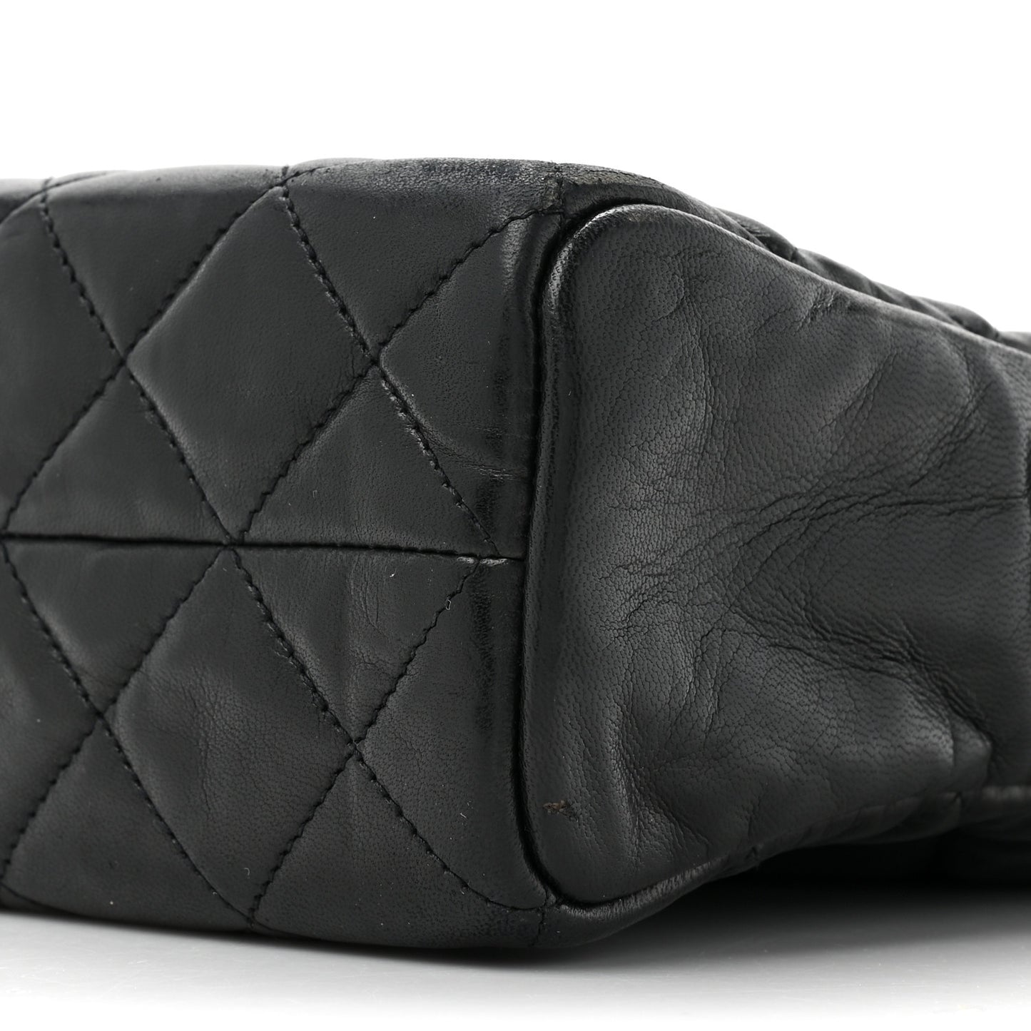 Lambskin Quilted Large Camera Case Black