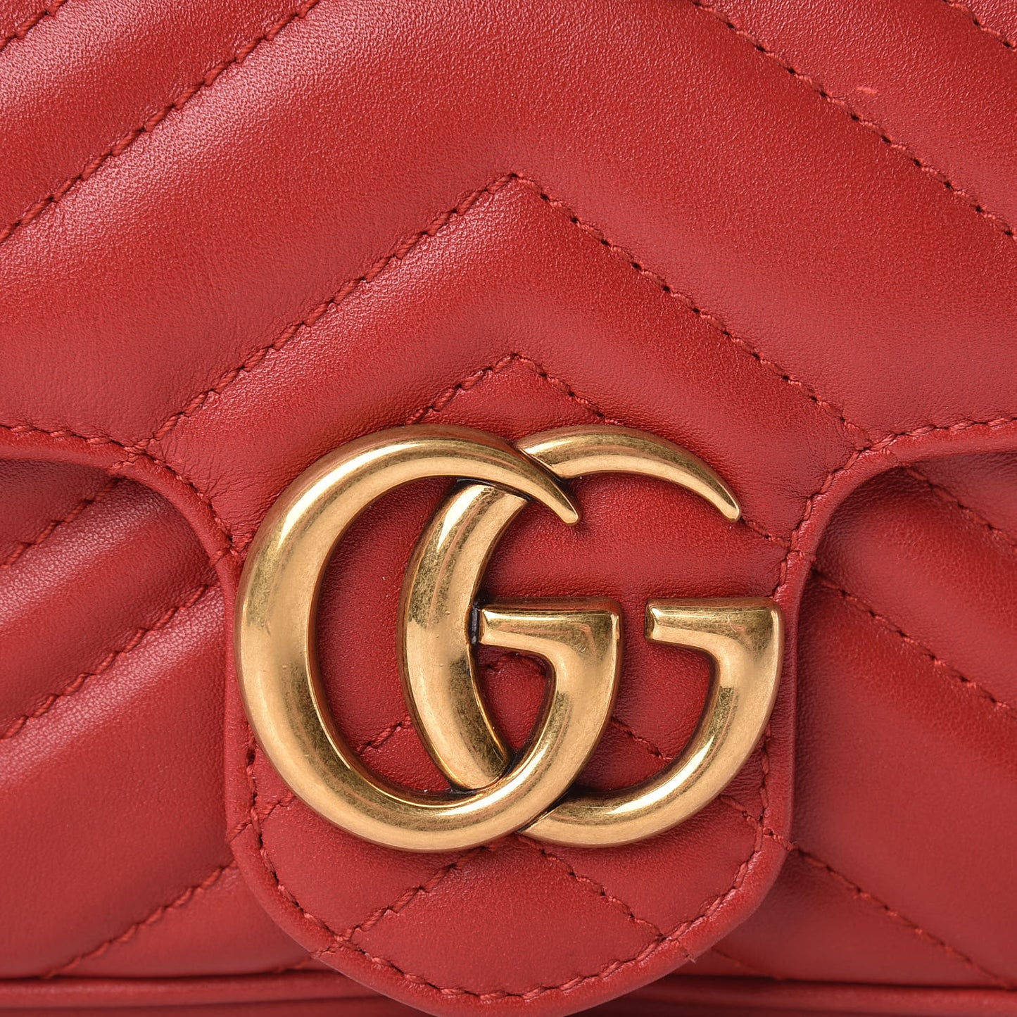 Calfskin Matelasse Super Mini GG Marmont Shoulder Bag Hibiscus Red