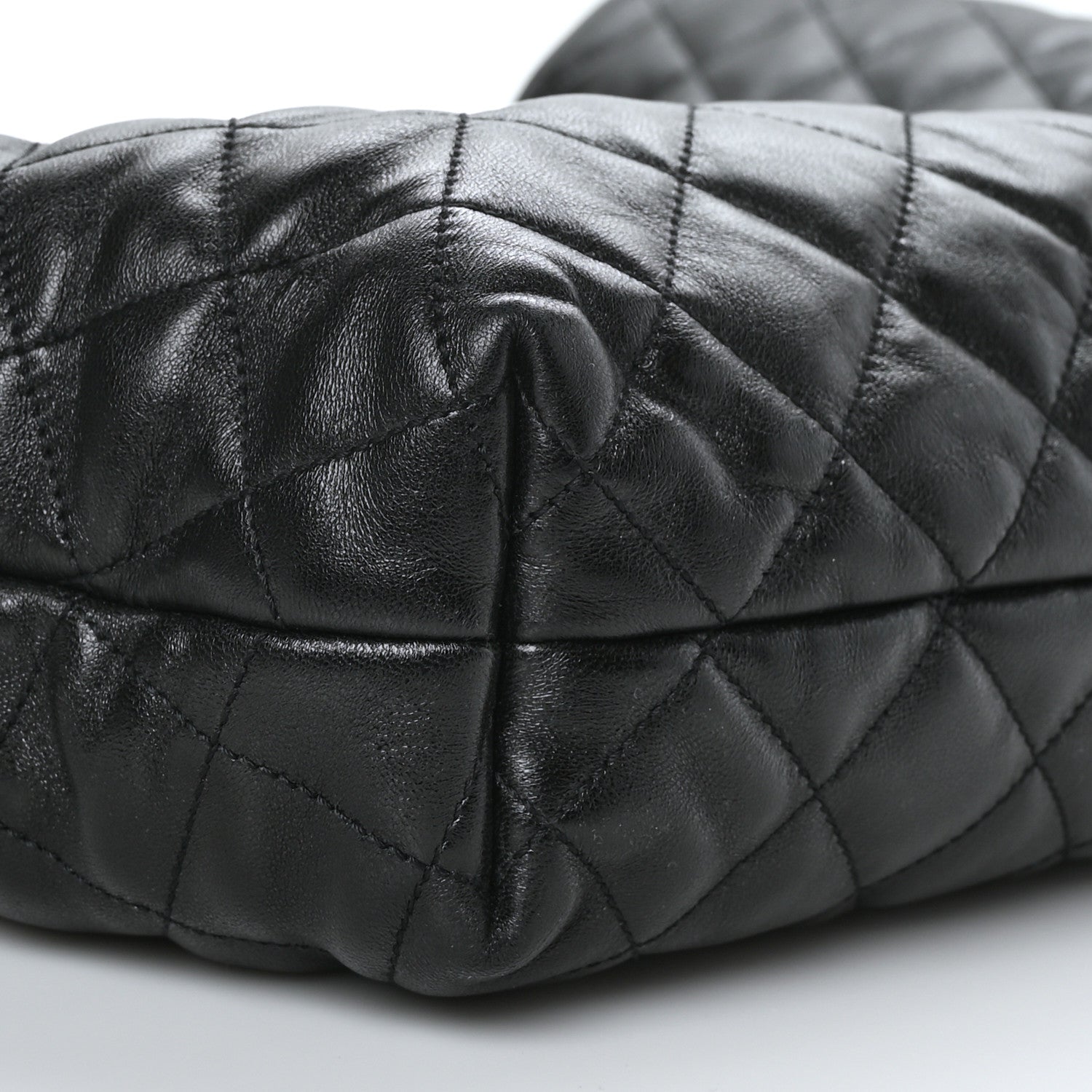 Saint Laurent Lambskin Quilted Maxi Icare Shopping Tote Black 7 of 8