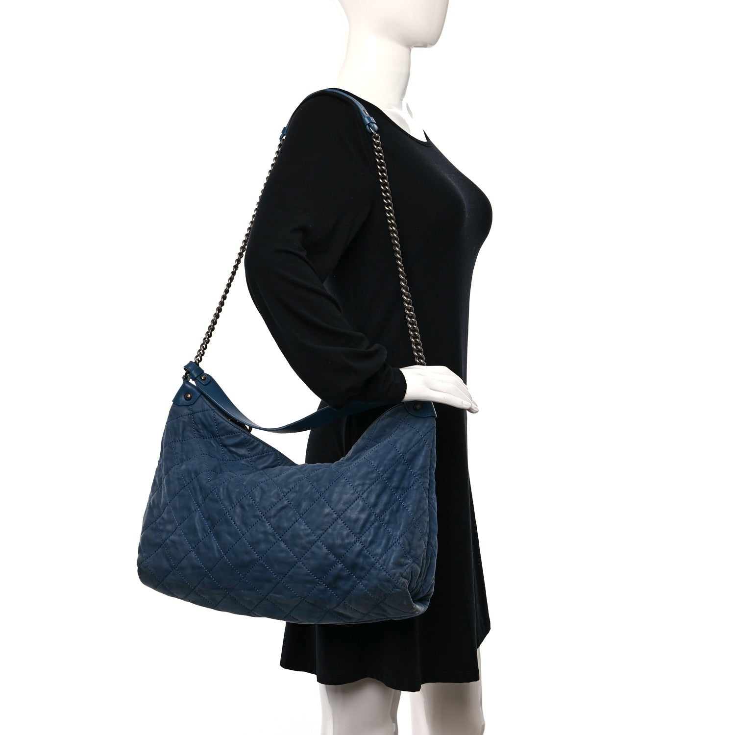 Chanel Iridescent Calfskin Quilted Daily Hobo Blue 2 of 12