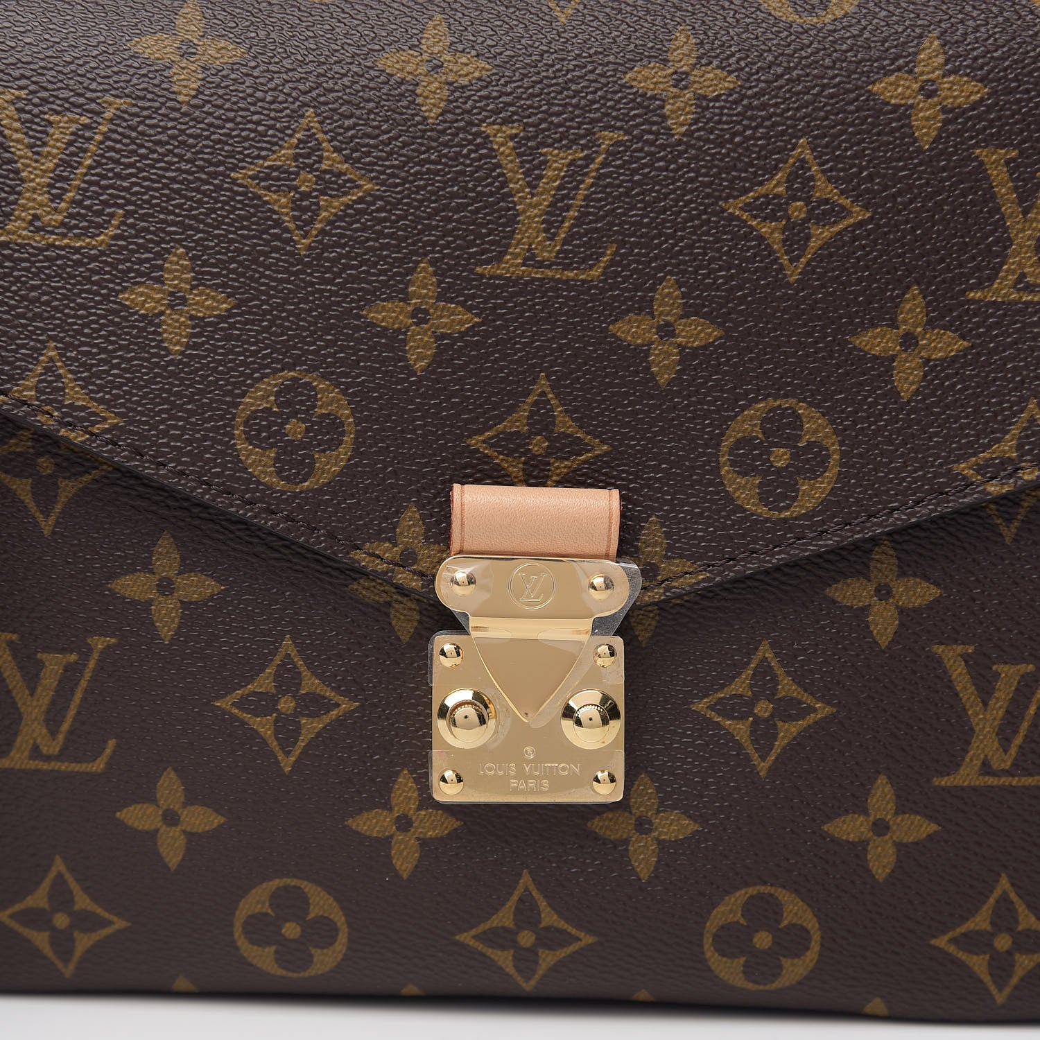 Louis Vuitton Monogram Pochette Metis 8 of 8