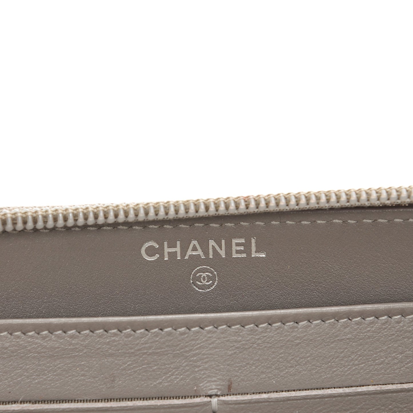 Caviar Large Timeless CC Gusset Zip Around Wallet Light Gray