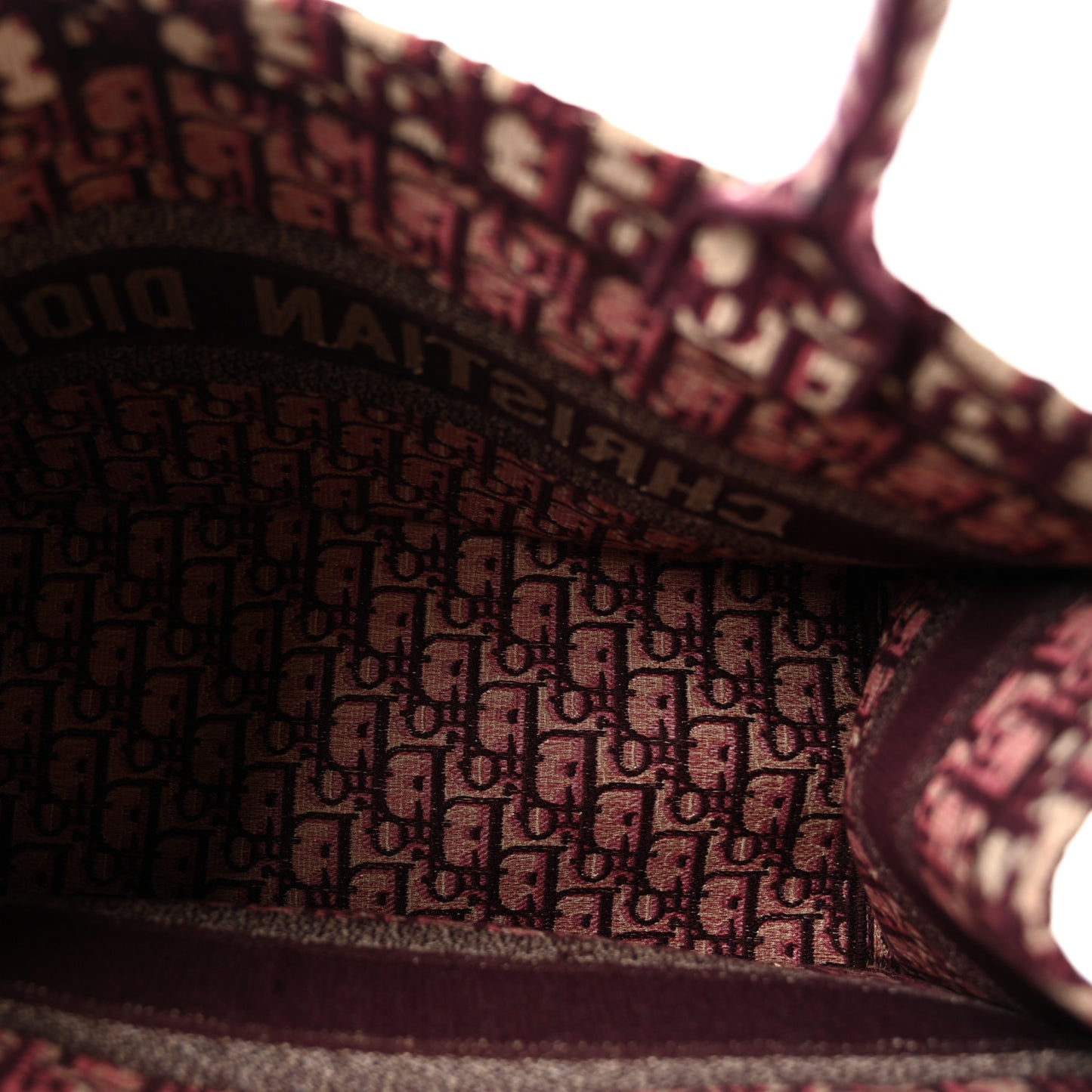 Oblique Medium Book Tote Burgundy Multicolor